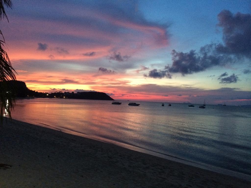 The Boardroom Beach Bungalows Bophut Rum bild